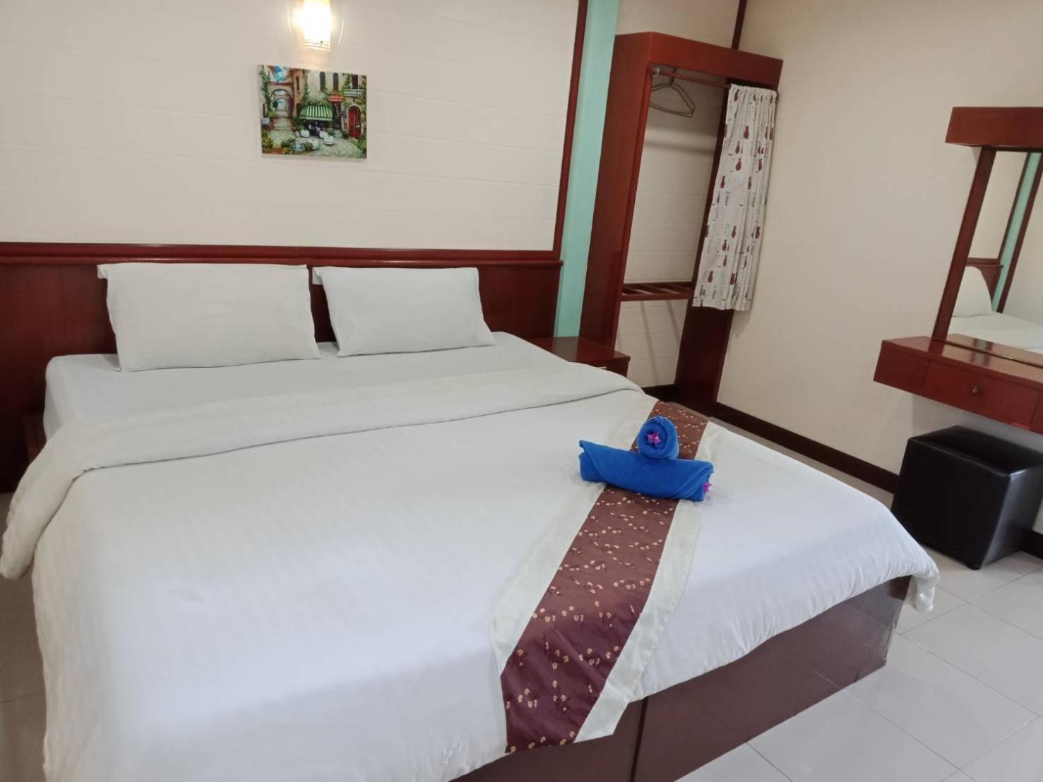 Haad Somboon House Bang Saphan Exterior foto