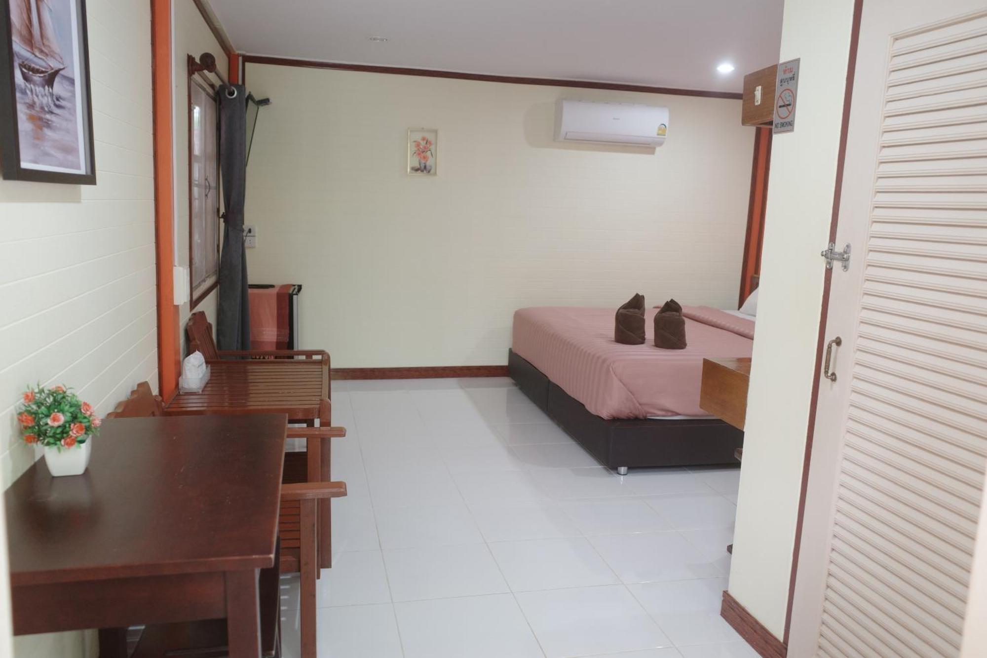 Haad Somboon House Bang Saphan Exterior foto