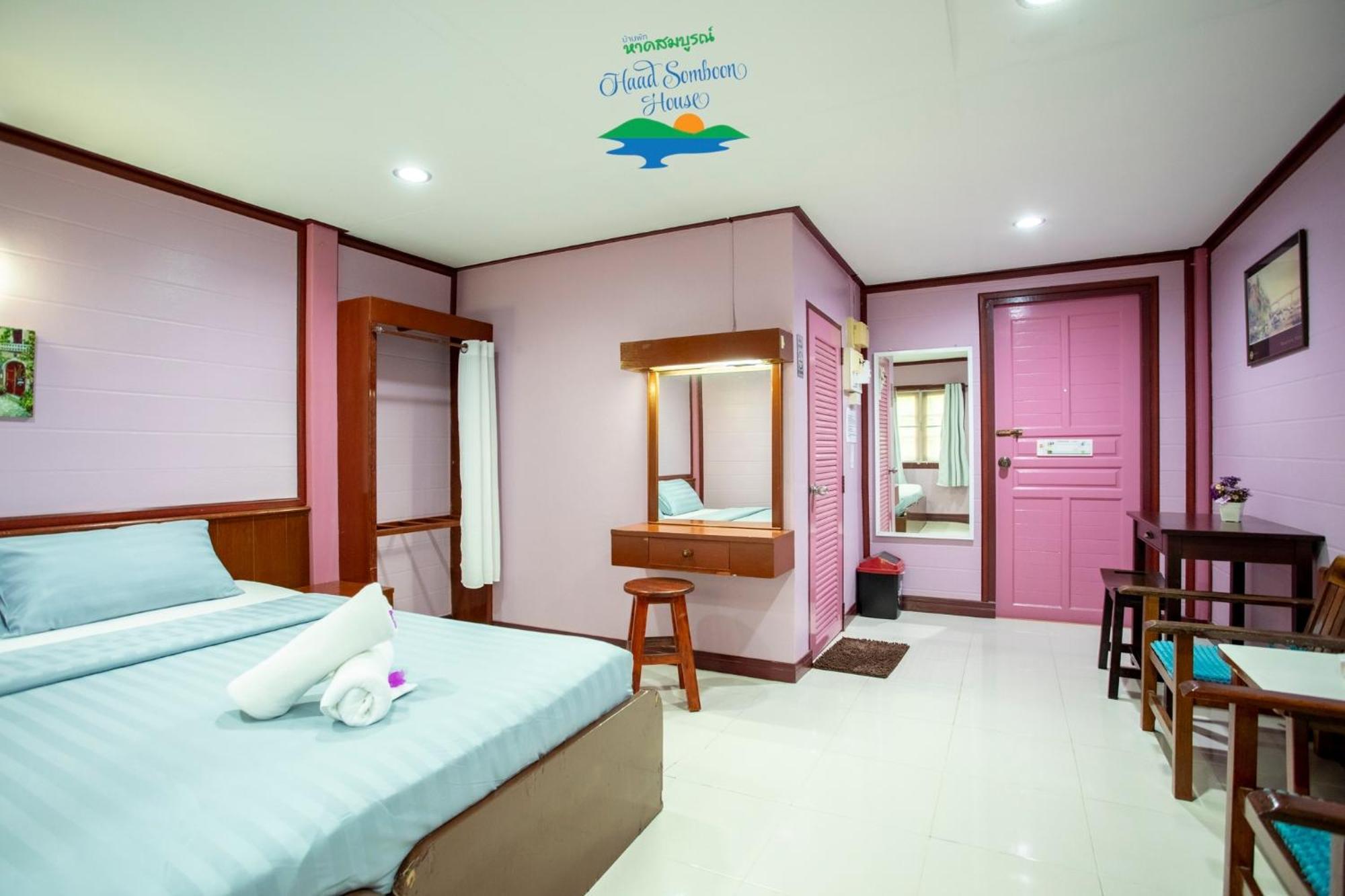 Haad Somboon House Bang Saphan Exterior foto