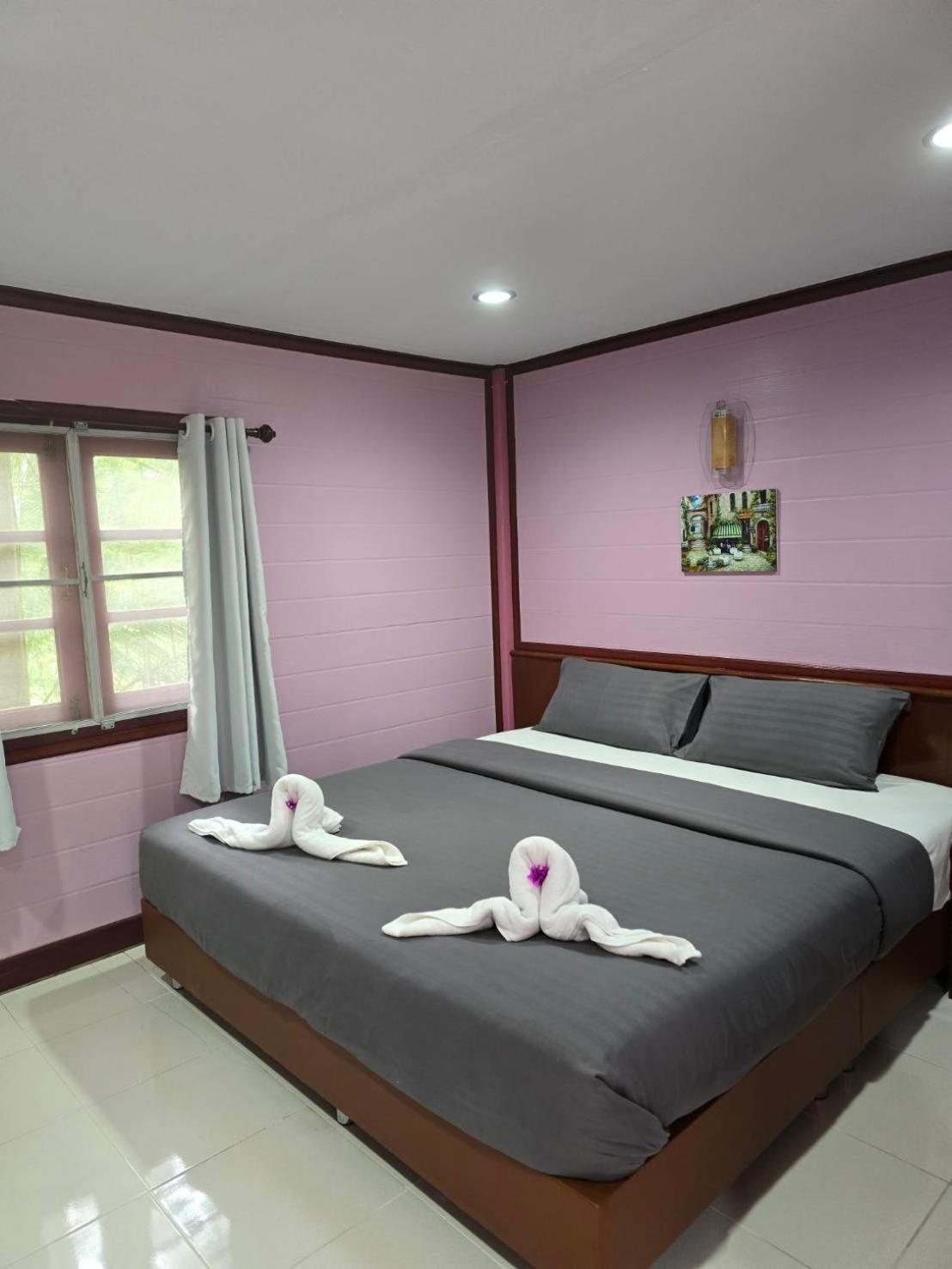 Haad Somboon House Bang Saphan Exterior foto
