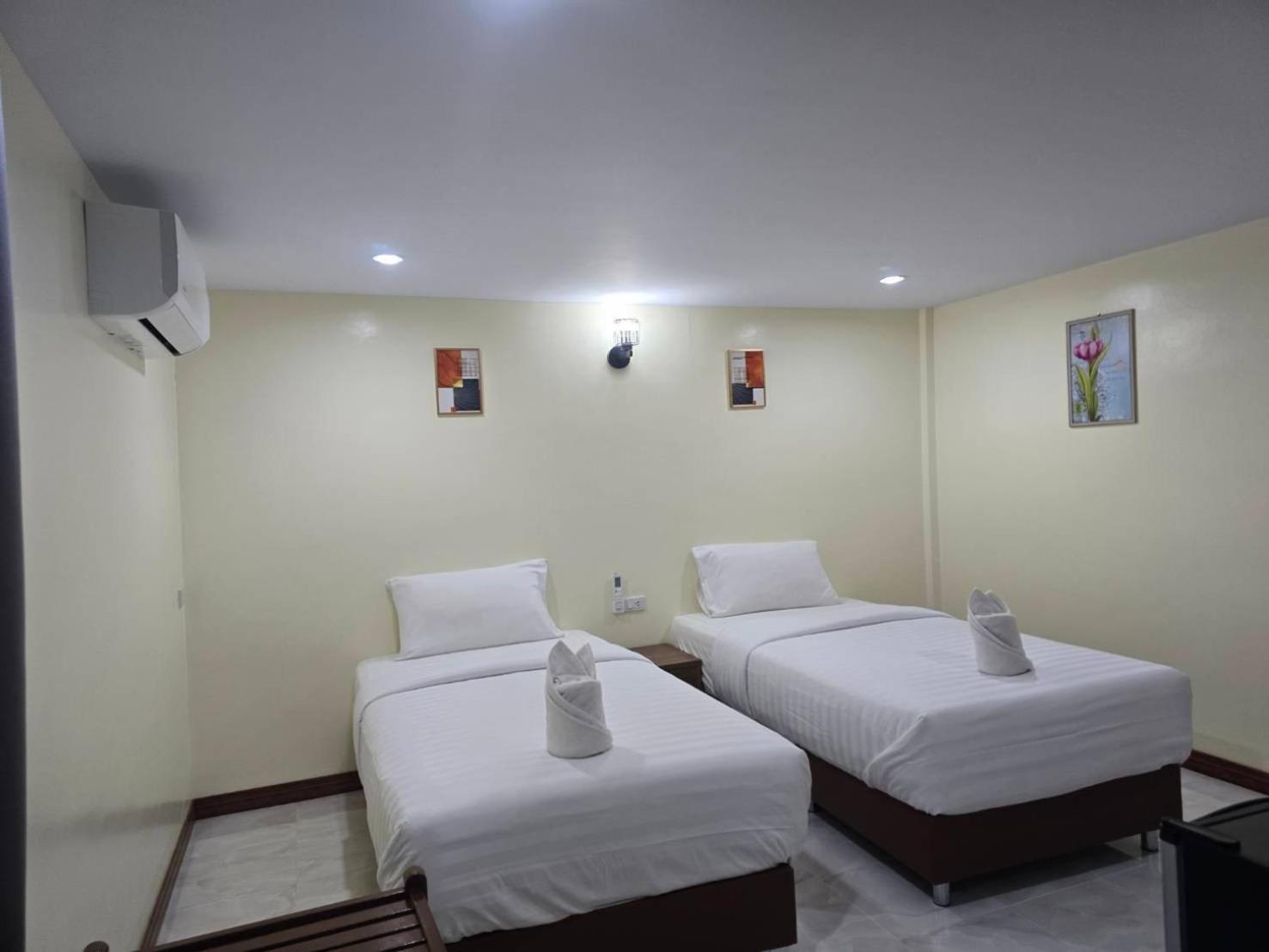 Haad Somboon House Bang Saphan Exterior foto