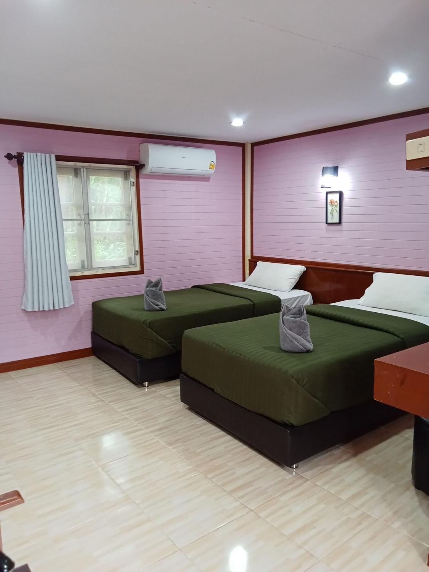 Haad Somboon House Bang Saphan Exterior foto