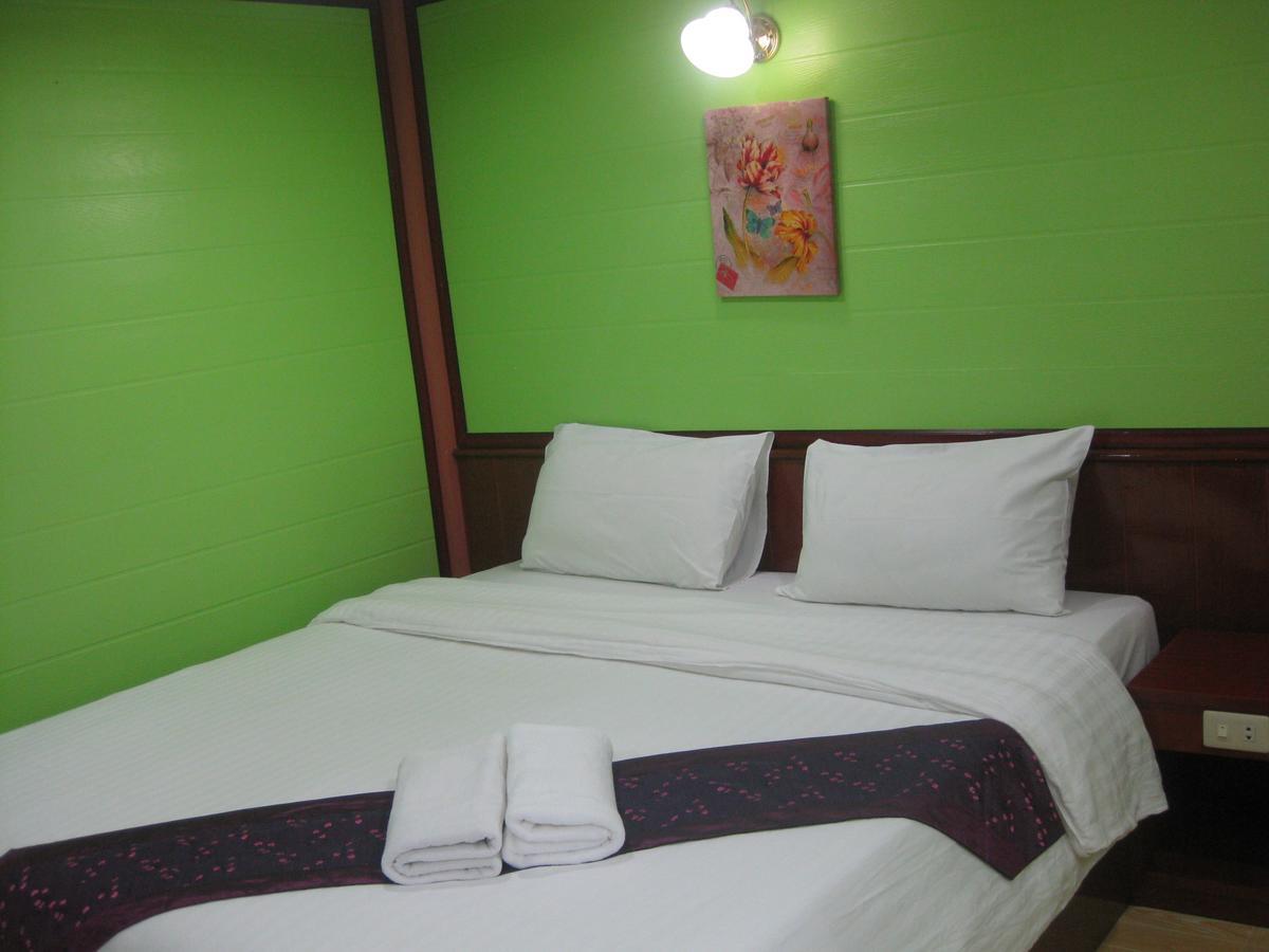 Haad Somboon House Bang Saphan Exterior foto
