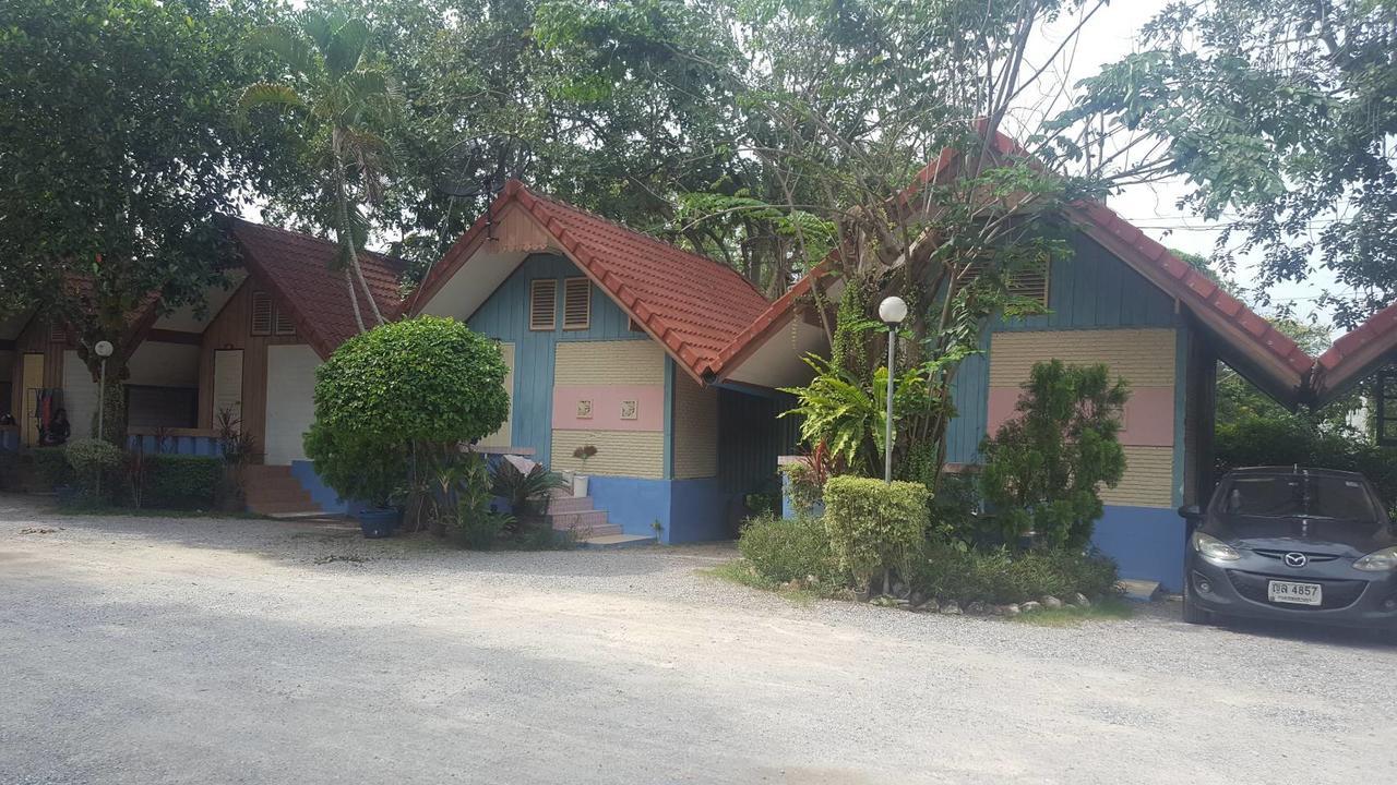 Haad Somboon House Bang Saphan Exterior foto